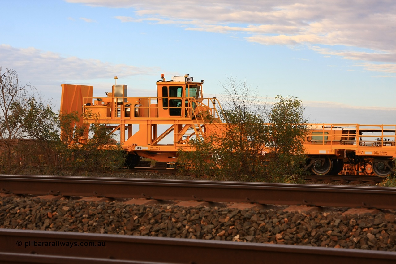 100717 0687
Flash Butt yard, new rail winch waggon 6047 obstructed by scrub, built by Gemco Rail in late 2009-10 with Barber bogies.
Keywords: Gemco-Rail-WA;BHP-rail-train;