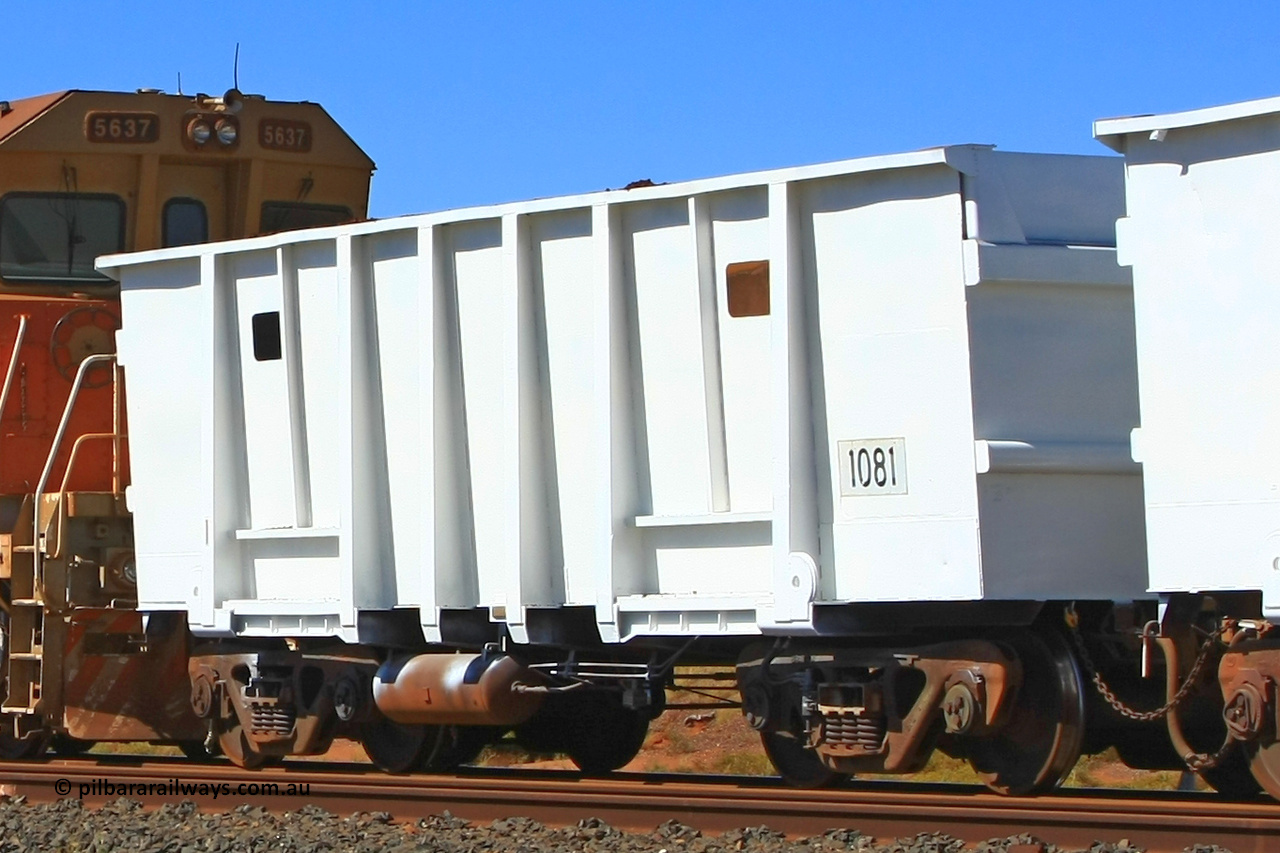 1081 Comeng 110414 0138
1081 an Index Waggon for Car Dumper 4 at Finucane Island, converted from a Comeng WA build ore waggon.
Keywords: Comeng-WA;BHP-index-waggon;