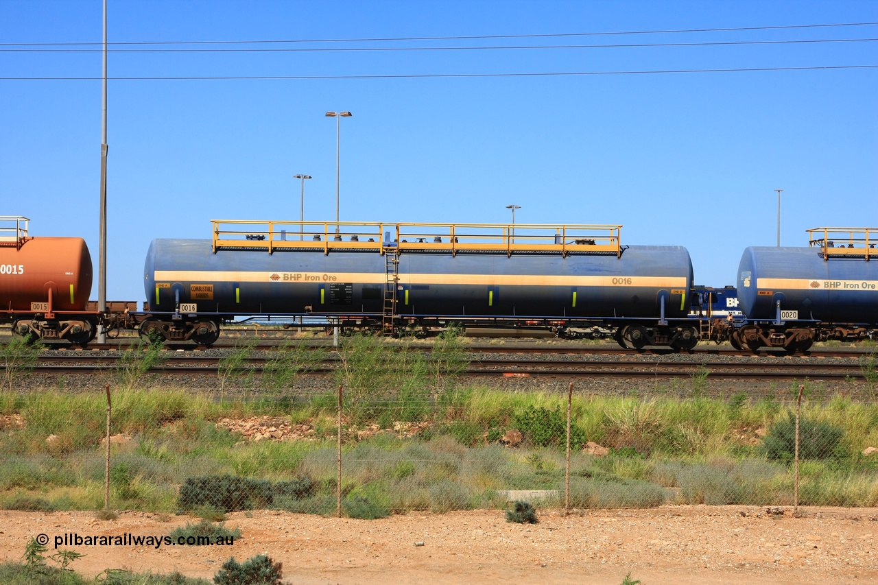 110411 10026
Nelson Point, empty 116 kL Comeng WA built tank waggon 0016 from 1974-5, one of six such tank waggons.
Keywords: Comeng-WA;BHP-tank-waggon;