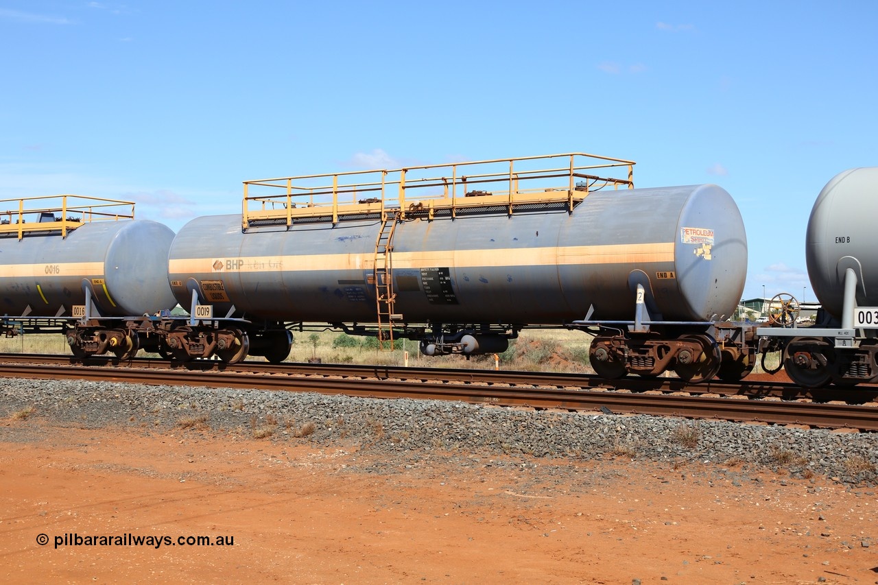 150314 7742
Bing Siding, fuel tank waggon 0019 82 kL capacity, built by Comeng for BP as RTC 1, first of two such tanks, used on Mt Newman line, unsure when converted to 0019.
Keywords: Comeng-NSW;BP-Oil;RTC1;BHP-tank-waggon;
