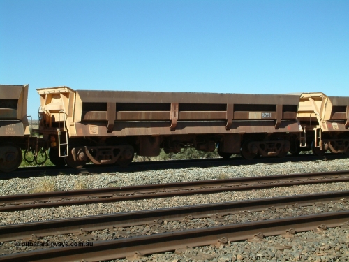 8701 Difco USA 040810 144906
Shaw Siding backtrack, Difco Ohio USA 1967 build short side dump waggon 8701, originally built for Goldsworthy Mining as no. 1, renumbered by Mt Newman as 8701, one five waggons built for Goldsworthy Mining.
Keywords: Difco-Ohio-USA;GML;BHP-ballast-waggon;