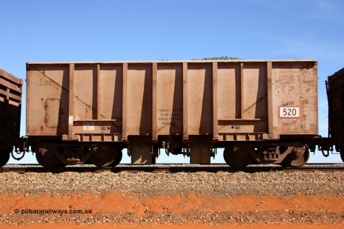 0520 Magor USA 050518 2179
Bing Siding. Side view of 1963 built Magor USA waggon 520, the last of twenty waggons originally used on the Oroville Dam construction before coming to the Pilbara in January 1968 as ballast waggons.
Keywords: Magor-USA;BHP-ballast-waggon;
