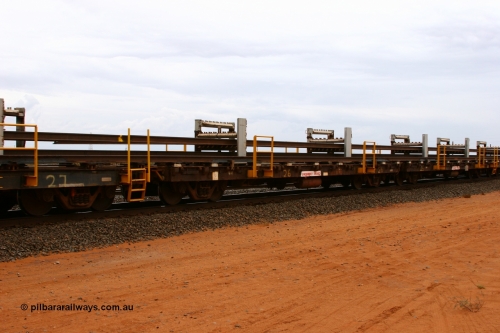 6015 Comeng WA 050522 2736
Goldsworthy Junction, rail recovery and transport train flat waggon #26, 6015, built by Comeng WA in November 1971.
Keywords: Comeng-WA;BHP-rail-train;