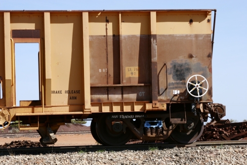 0538 Mt Newman Mining Workshops 051001 5641
Flash Butt yard, side view of ballast plough converted from Magor USA built Oroville ore waggon 538, shows bogie and hand brake detail.
Keywords: Magor-USA;BHP-ballast-waggon;Mt-Newman-Mining-WS;