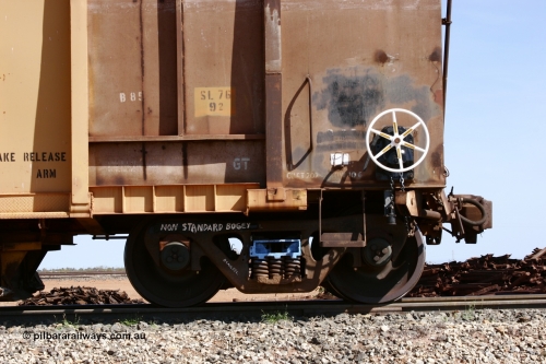0538 Mt Newman Mining Workshops 051001 5650
Flash Butt yard, side view of ballast plough converted from Magor USA built Oroville ore waggon 538, shows bogies and hand brake detail.
Keywords: Magor-USA;BHP-ballast-waggon;Mt-Newman-Mining-WS;