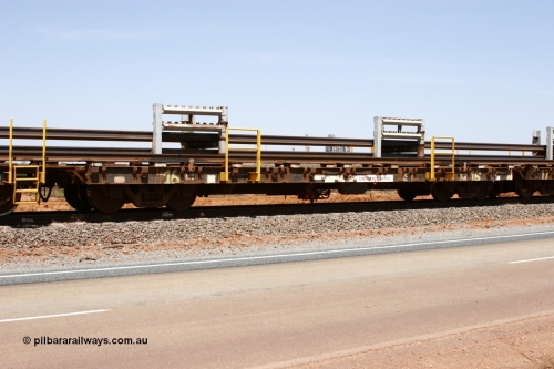 6009 Scotts of Ipswich Qld 051001 5692
Boodarie, the Steel Train or rail recovery and transport train, flat waggon #16, 6009, a Scotts of Ipswich Qld built flat waggon from September 1970.
Keywords: Scotts-Qld;BHP-rail-train;