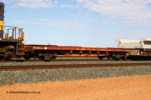 8500 Tomlinson Steel 071202 1230
Turner Siding, flat waggon 8500, originally built by Tomlinson Steel WA for Goldsworthy Mining as one of six 55 ton flat waggons built in 1966, and later modified by BHP to increase its capacity.
Keywords: Tomlinson-Steel-WA;GML;BHP-flat-waggon;