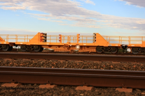 6043 Gemco WA 100717 0675
Flash Butt yard, new rail stock carrier waggon 6043, built by Gemco Rail in late 2009-10 with Barber bogies.
Keywords: Gemco-Rail-WA;BHP-rail-train;