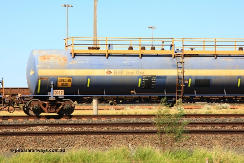 0012 Comeng NSW 110411 09996
Nelson Point, empty 116 kL Comeng NSW built tank waggon 0012 from 1972, one of three such tank waggons.
Keywords: Comeng-NSW;BHP-tank-waggon;