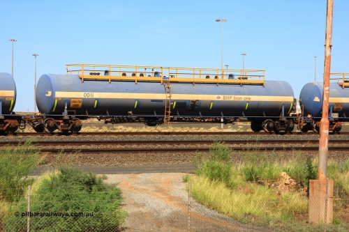 0011 Comeng NSW 110411 10009
Nelson Point, empty 116 kL Comeng NSW built tank waggon 0011 from 1972, one of three such tank waggons.
Keywords: Comeng-NSW;BHP-tank-waggon;