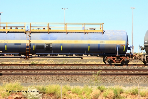 0013 Comeng WA 110411 10017
Nelson Point, empty 116 kL Comeng WA built tank waggon 0013 from 1974-5, one of six such tank waggons.
Keywords: Comeng-WA;BHP-tank-waggon;