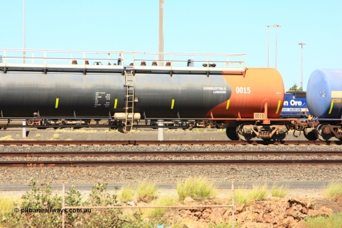 0015 Comeng WA 110411 10019
Nelson Point, empty 116 kL Comeng WA built tank waggon 0015 from 1974-5, one of six such tank waggons, wearing the BHP Billiton Earth livery.
Keywords: Comeng-WA;BHP-tank-waggon;