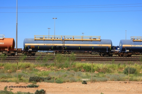 0016 Comeng WA 110411 10026
Nelson Point, empty 116 kL Comeng WA built tank waggon 0016 from 1974-5, one of six such tank waggons.
Keywords: Comeng-WA;BHP-tank-waggon;
