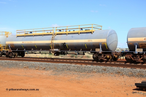0016 Comeng WA 150314 7743
Bing Siding, empty 116 kL Comeng WA built tank waggon 0016 from 1974-5, one of six such tank waggons.
Keywords: Comeng-WA;BHP-tank-waggon;