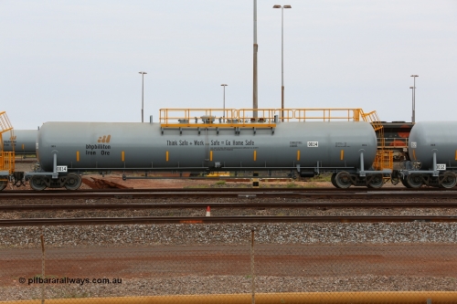0034 CNR - QRRS China 150523 8215
Nelson Point, empty 116 kL CNR-QRRS of China built tank waggon 0034, one of a second batch delivered in 2015 with safety slogan 'Think Safe + Work Safe = Go Home Safe'.
Keywords: CNR-QRRS-China;BHP-tank-waggon;