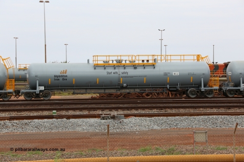 0032 CNR - QRRS China 150523 8216
Nelson Point, empty 116 kL CNR-QRRS of China built tank waggon 0032, one of a second batch delivered in 2015 with safety slogan 'Start with safety'.
Keywords: CNR-QRRS-China;BHP-tank-waggon;
