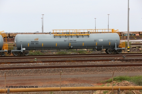 0033 CNR - QRRS China 150523 8224
Nelson Point, empty 116 kL CNR-QRRS of China built tank waggon 0033, one of a second batch delivered in 2015 with safety slogan 'Don't drive tired'.
Keywords: CNR-QRRS-China;BHP-tank-waggon;