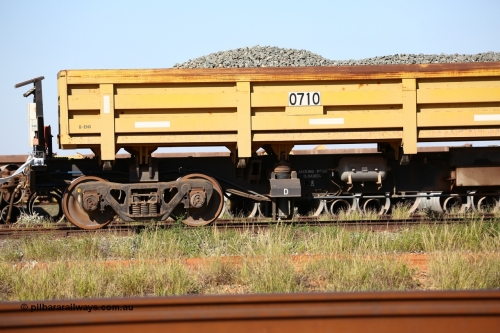 0710 CNR - QRRS China 150619 9083
Flash Butt yard, CNR-QRRS of China built side dump waggons, built and delivered around 2011-12, waggon 0710 loaded with fines for sheeting, B end and bogie detail.
Keywords: CNR-QRRS-China;BHP-ballast-waggon;