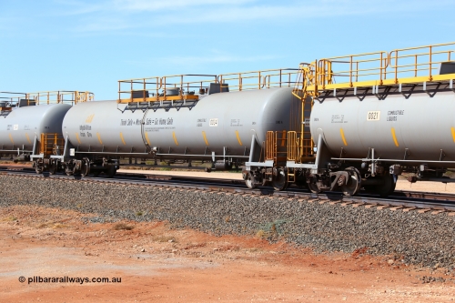 0034 CNR - QRRS China 160128 00336
Mooka Siding, empty 116 kL CNR-QRRS of China built tank waggon 0034, one of a second batch delivered in 2015 with safety slogan 'Think Safe + Work Safe = Go Home Safe'.
Keywords: CNR-QRRS-China;BHP-tank-waggon