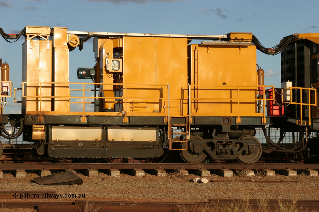 050414 0953
Flash Butt yard, Speno Australia's RR24 model 24 stone rail grinder serial M20 before it had id stickers fitted, this unit was later stickered as RG 1, view of the first grinding module coupled. 14th April 2005.
Keywords: Speno;RR24;M20;track-machine;