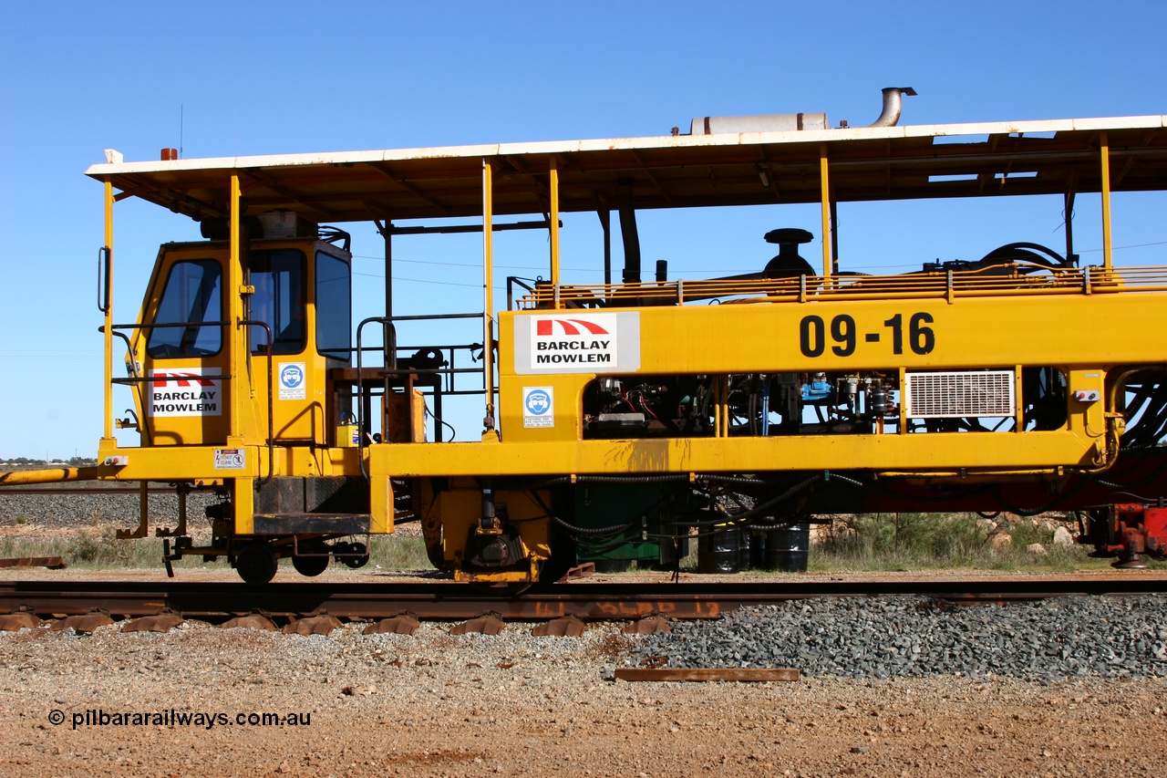 050801 4737
Flash Butt yard, Barclay Mowlem TM 21 a Plasser Australia 09-16 model tamper. 1st August 2005.
Keywords: TM21;Plasser-Australia;09-16;track-machine;