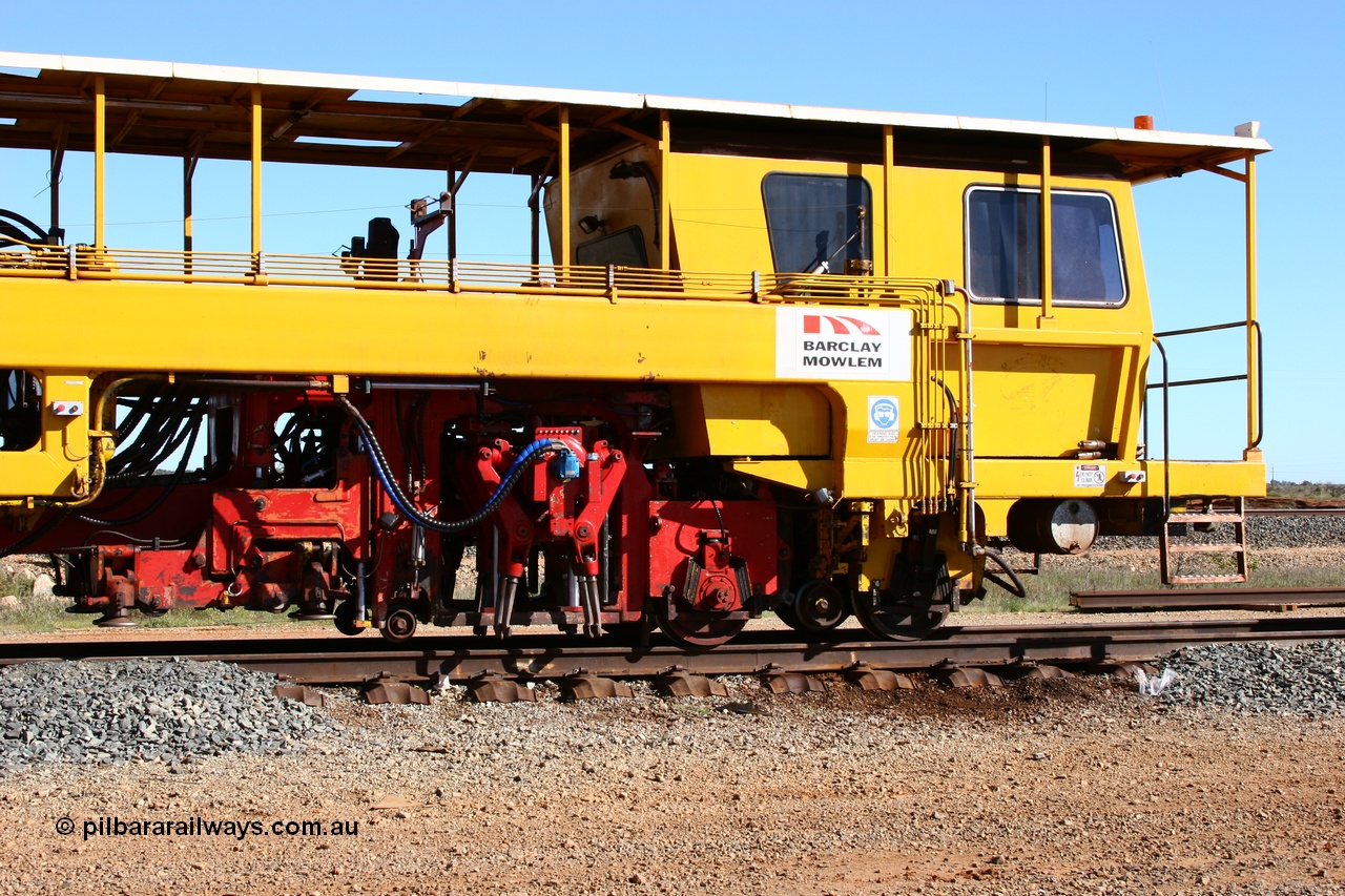 050801 4738
Flash Butt yard, Barclay Mowlem TM 21 a Plasser Australia 09-16 model tamper. 1st August 2005.
Keywords: TM21;Plasser-Australia;09-16;track-machine;