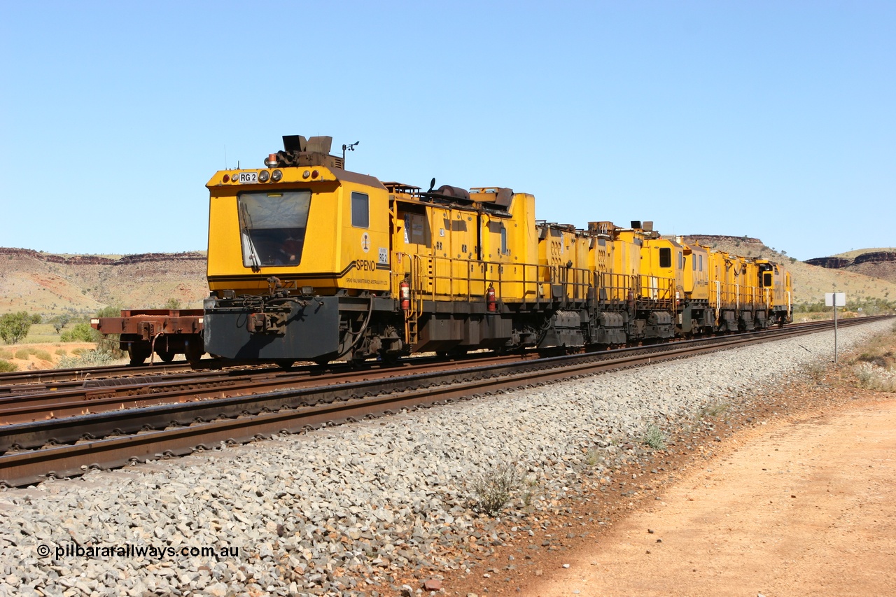 060811 8012
Garden Siding, Speno rail grinder RG 2 coupled with RG 1 in the passing track. 11th August 2006.
Keywords: RG2;Speno;RR24;track-machine;