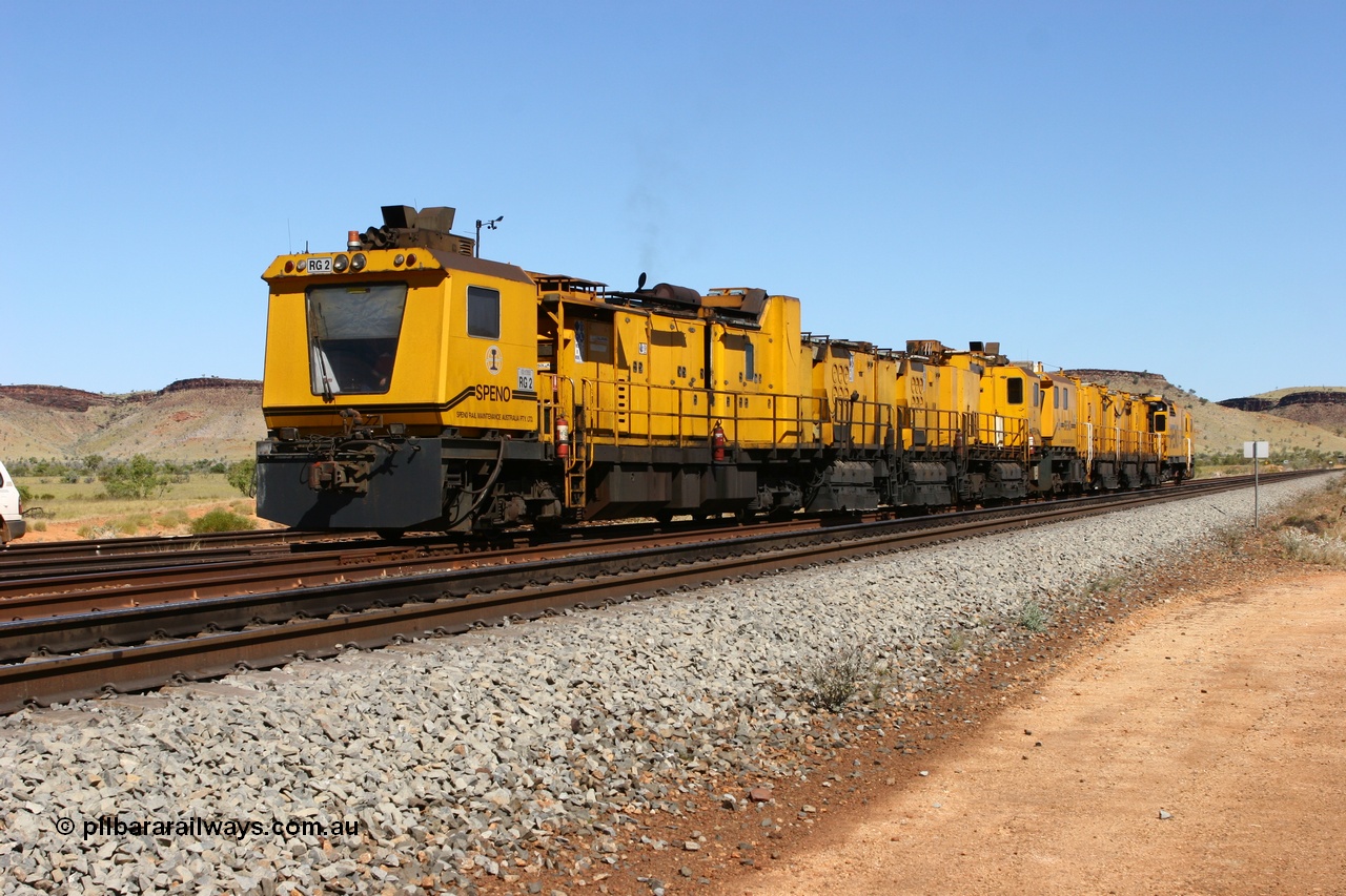 060811 8013
Garden Siding, Speno rail grinder RG 2 coupled with RG 1 in the passing track. 11th August 2006.
Keywords: RG2;Speno;RR24;track-machine;