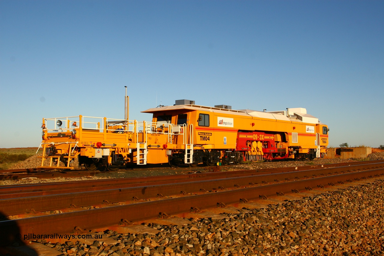 080621 2796
Walla back track, BHP track machine TM04 a Plasser Australia unit model 09-3X serial M489. 21st June 2008.
Keywords: TM04;Plasser-Australia;09-3X;M489;track-machine;