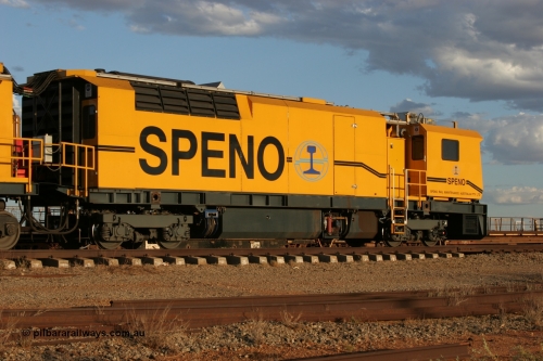050414 0948
Flash Butt yard, Speno Australia's RR24 model 24 stone rail grinder serial M20 before it had id stickers fitted, this unit was later stickered as RG 1, rear view of the generator and driving module. 14th April 2005.
Keywords: Speno;RR24;M20;track-machine;