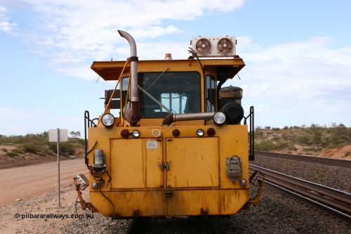 050421 1175
Abydos Siding backtrack, Barclay Mowlem track tamper a Fairmont Jackson model 6700 tamper front view. 21st April 2005.
Keywords: Jackson;6700;153172;track-machine;