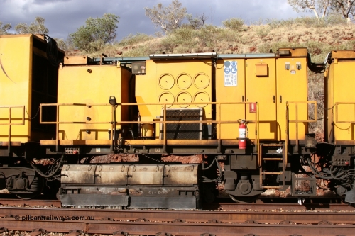050421 1614
Hesta Siding backtrack, Speno Australia's 24 stone rail grinder before they had id stickers fitted, this unit was later stickered as RG 2, side view of the first grinding module. 21st April 2005.
Keywords: Speno;RR24;track-machine;