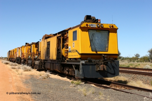 060501 3908
Abydos Siding backtrack, Speno rail grinders RG 2 coupled to RG 1. May 1, 2006.
Keywords: RG2;Speno;RR24;track-machine;