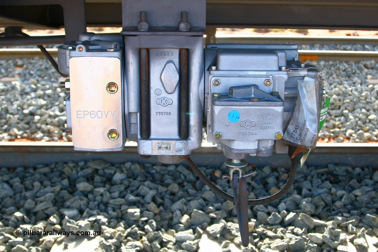080116 1384
Chapman Siding, view of the New York Air Brake module, on the left is the EP60VV vent valve, then the CCD waggon control device and then the manual release.
Keywords: NYAB;