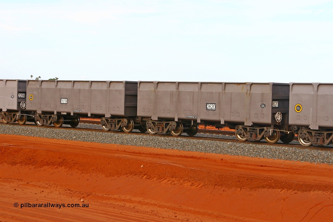 080304 2194
Thomas Yard, down the rail welding end, new FMG ore waggon pair 1619 slave and 2620 control, built by China Southern or CSR at their Zhuzhou Rolling Stock Works in China in 2007. 4th March 2008.
Keywords: 1619-2620;CSR-Zhuzhou-Rolling-Stock-Works-China;FMG-ore-waggon;