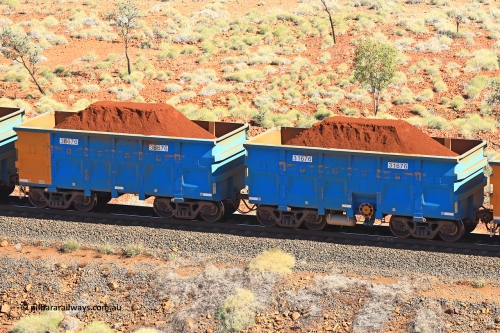 240701 2463
Western Creek, 67 km, one of Rio Tinto's blue rakes with spring assisted park brake and only electronic controlled pneumatic [ECP] braking, waggon pair 31676 is a master and is bar coupled to slave waggon 36676 built by China Northen as a Q type in 11/2022. Captured on July 1, 2024.
Keywords: 31676;36676;Q-type;China-Northern;Rio-ore-waggon;