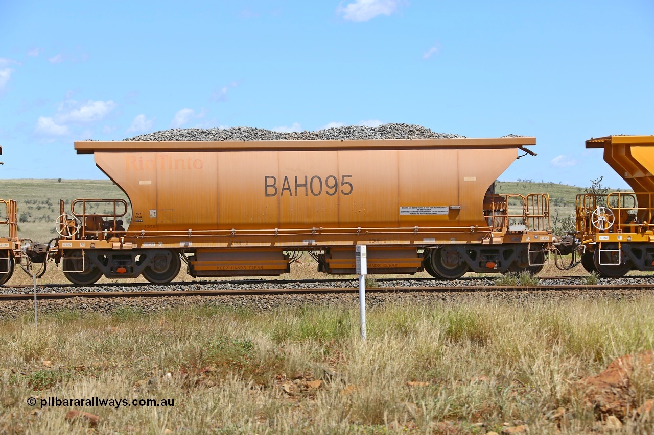 210322 9569
Near Gecko on Rio Tinto's Dampier - Tom Price line is Chinese built ballast waggon BAH 095 on a loaded ballast rake. Location is roughly [url=https://goo.gl/maps/XZkGLreipQwHrTjw9]here[/url]. 22nd March 2021.
Keywords: BAH-type;BAH095;Rio-ballast-waggon;