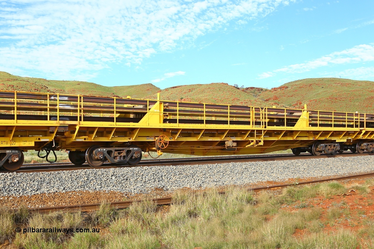 210510 1134
Near Galah on the Rio Tinto Dampier - Tom Price line at the 89.5 km, RTW type intermediate rail waggon RTB 019 on Rio Tinto's Gemco Rail built rail train consist. 10th May 2021. [url=https://goo.gl/maps/tSmgEtp7gcG7x24b9]Location[/url].
Keywords: RTW-type;RTW019;Gemco-Rail-WA;