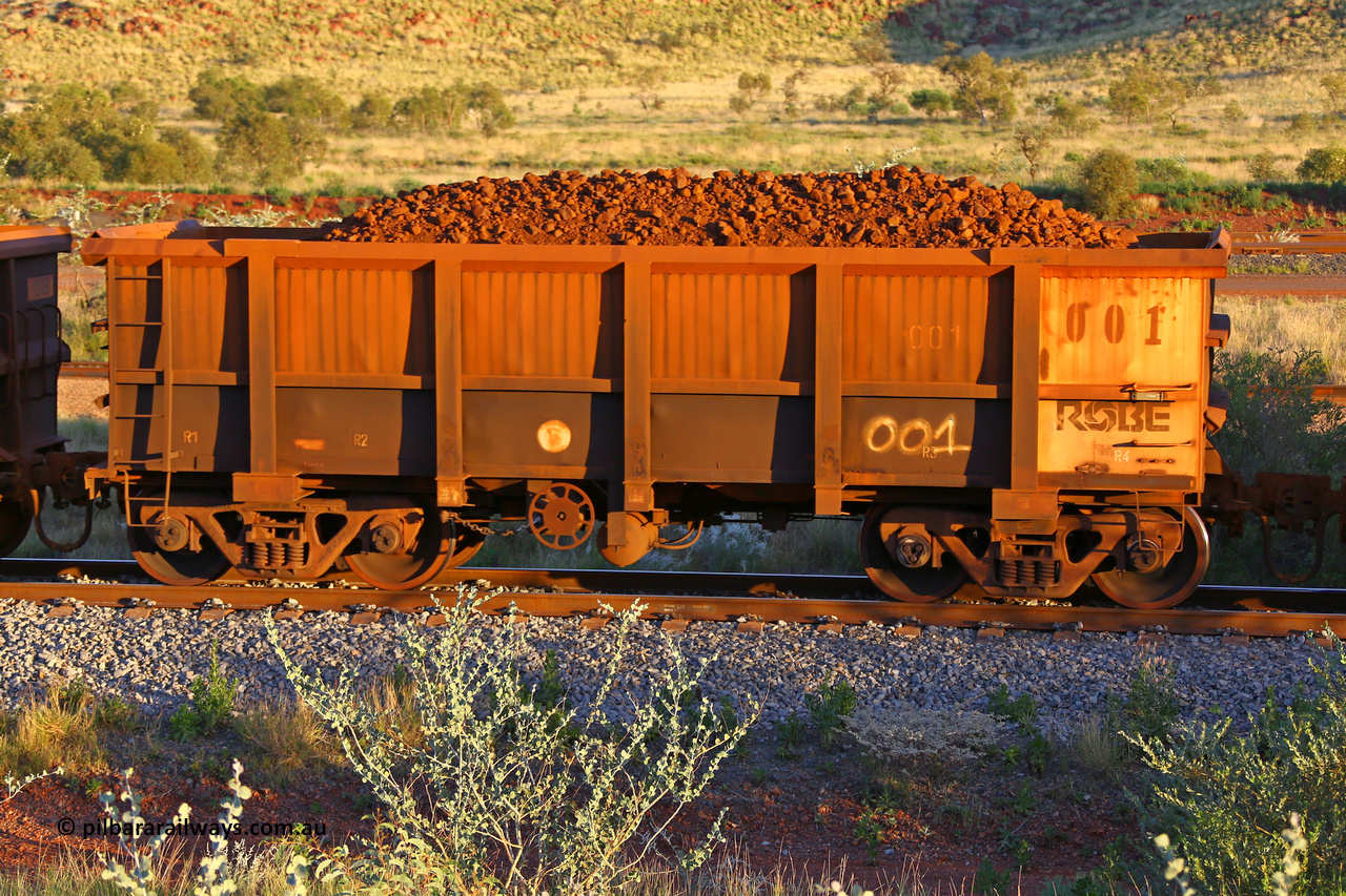 0001 170513 8703
Robe River ore waggon 001, built by Nippon Sharyo Nihon, handbrake side loaded view, Cape Lambert yard, May 13, 2017.
Keywords: 001;Nippon-Sharyo-Nihon;Robe-ore-waggon;