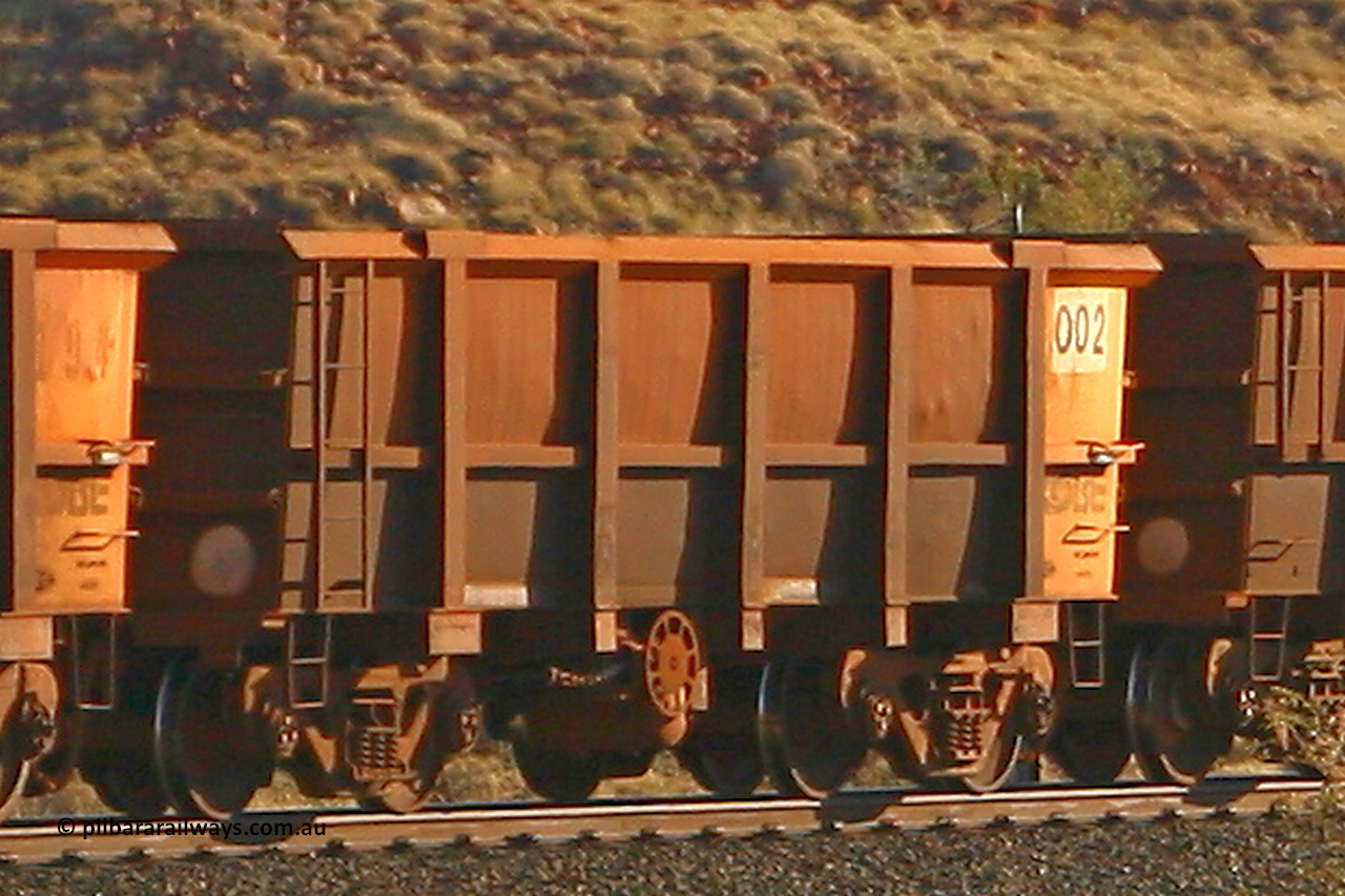 0002 070908 0621
Robe River ore waggon 002, built by Nippon Sharyo Nihon, fixed coupler end handbrake side empty view at the 73.9 km, Western Creek on the Deepdale line. September 8, 2007.
Keywords: 002;Nippon-Sharyo-Nihon;Robe-ore-waggon;