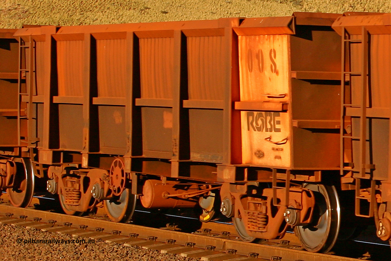 0008 060722 7610
Robe River ore waggon 008, built by Nippon Sharyo Nihon, rotary coupler end handbrake side empty view at the 11.7 km, Cape Lambert. July 22, 2006.
Keywords: 008;Nippon-Sharyo-Nihon;Robe-ore-waggon;