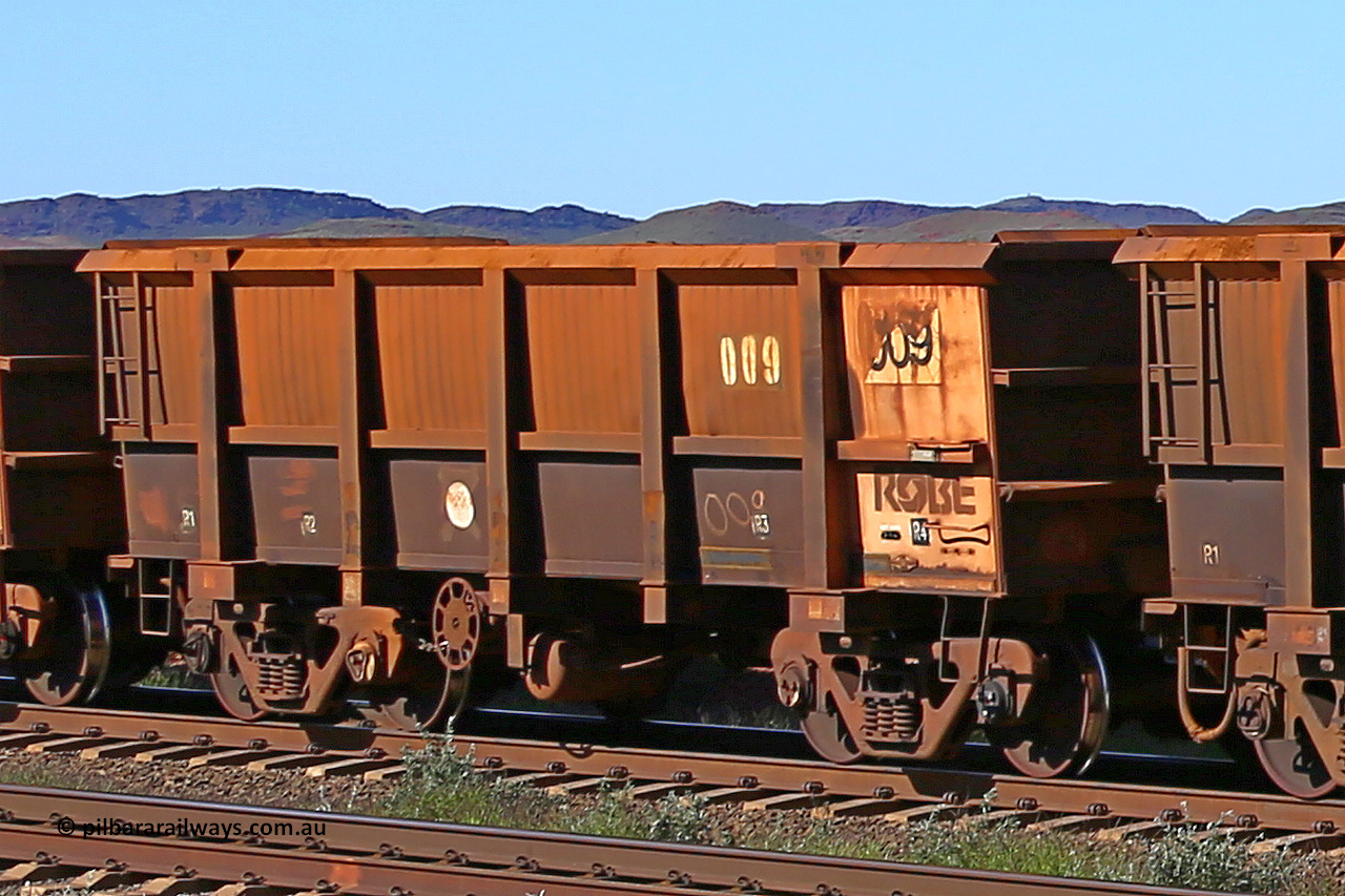 0009 160727 0987
Robe River ore waggon 009, built by Nippon Sharyo Nihon, rotary coupler end handbrake side empty view at Harding Siding on the Cape Lambert line, July 27, 2016.
Keywords: 009;Nippon-Sharyo-Nihon;Robe-ore-waggon;