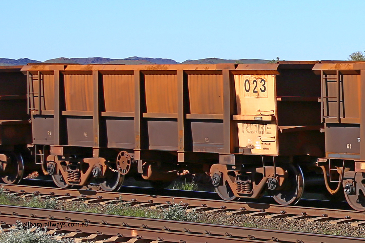 0023 160727 0983
Robe River ore waggon 023, built by Nippon Sharyo Nihon, rotary coupler end handbrake side empty view at Harding Siding on the Cape Lambert line, July 27, 2016.
Keywords: 023;Nippon-Sharyo-Nihon;Robe-ore-waggon;