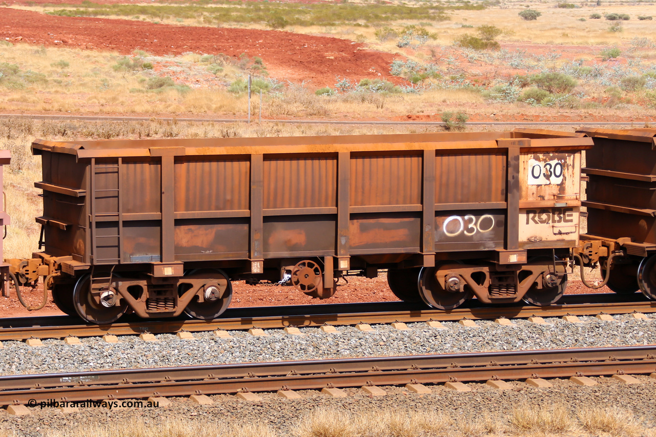 0030 141124 6864
Robe River ore waggon 030, built by Nippon Sharyo Nihon, fixed coupler handbrake side empty view at the 25 km at Arches Siding on the Cape Lambert line. November 24, 2014.
Keywords: 030;Nippon-Sharyo-Nihon;Robe-ore-waggon;