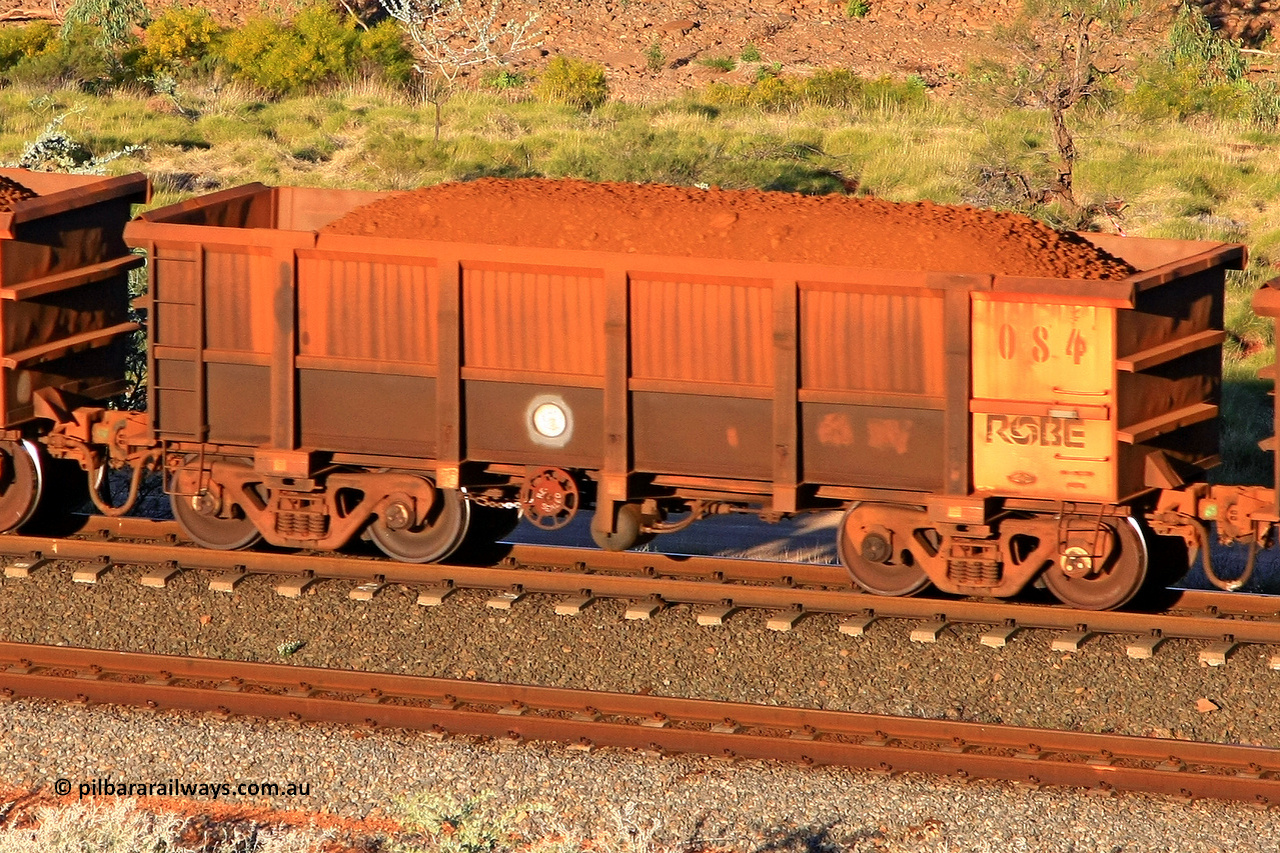 0084 110602 1728
Robe River ore waggon 084, built by Nippon Sharyo Nihon, rotary coupler end handbrake side loaded view at the 71 km, Western Creek on the Deepdale line. June 2, 2011.
Keywords: 084;Nippon-Sharyo-Nihon;Robe-ore-waggon;