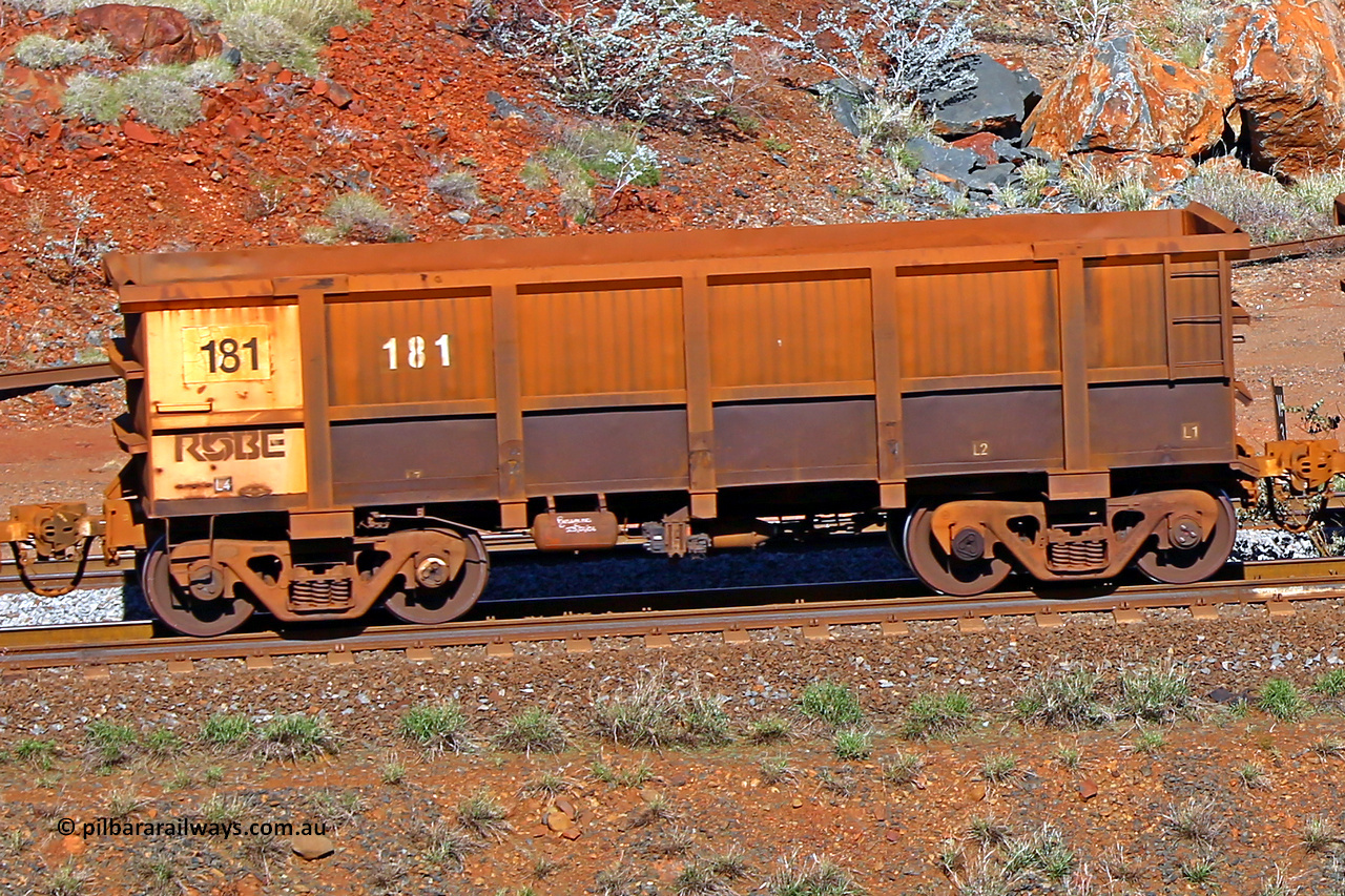 0181 180616 1720
Robe River ore waggon 181, built by Nippon Sharyo Nihon, rotary coupler end non-handbrake side empty view at the 38 km, Harding on the Cape Lambert line, June 16, 2018.
Keywords: 181;Nippon-Sharyo-Nihon;Robe-ore-waggon;