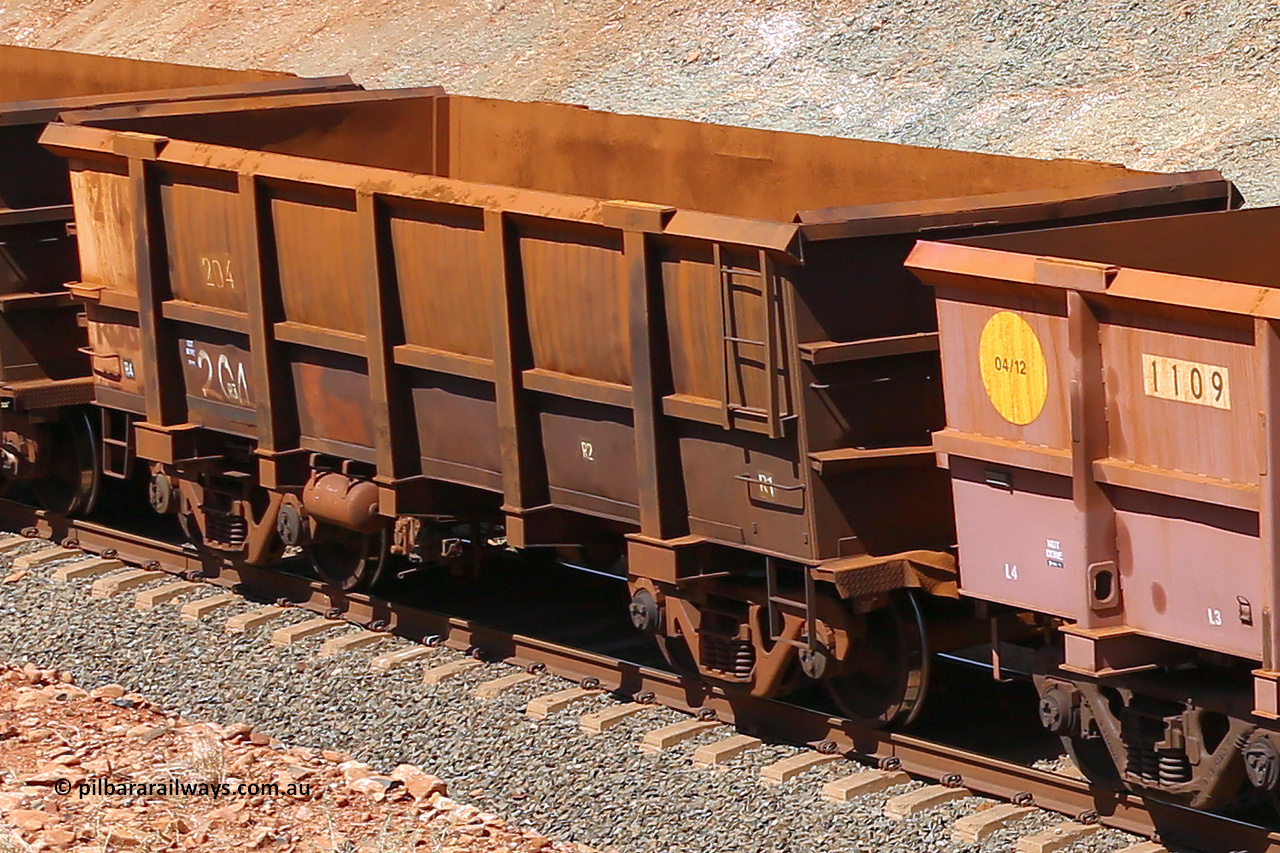 0204 160306 1336
Robe River ore waggon 204, built by Nippon Sharyo Nihon, fixed coupler non-handbrake side empty view at Greenpool on the Cape Lambert line. March 6, 2016.
Keywords: 204;Nippon-Sharyo-Nihon;Robe-ore-waggon;