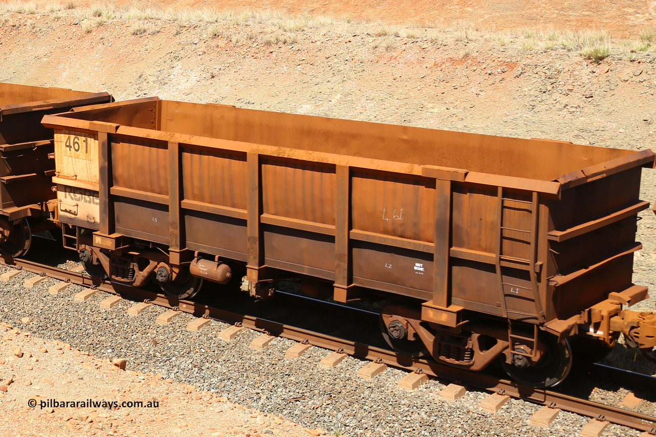 0461 160306 1333
Robe River ore waggon 461, built by Tomlinson Steel WA, fixed coupler non-handbrake side empty view at Greenpool on the Cape Lambert line. March 6, 2016.
Keywords: 461;Tomlinson-Steel-WA;Robe-ore-waggon;