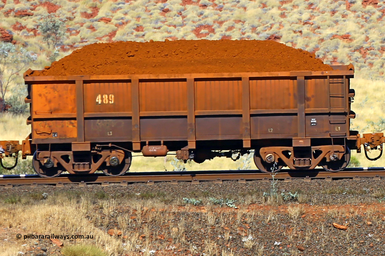 0489 170728 09933
Robe River ore waggon 489, built by Tomlinson Steel WA, non-handbrake side loaded view at the 72 km, Western Creek on the Deepdale line. July 28, 2017.
Keywords: 489;Tomlinson-Steel-WA;Robe-ore-waggon;