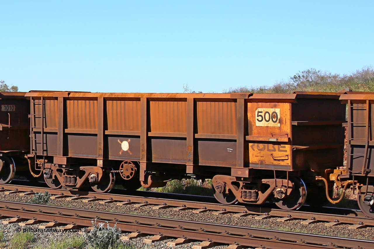 0500 160727 0951
Robe River ore waggon 500, built by Tomlinson Steel WA, rotary coupler end handbrake side empty view at Harding Siding on the Cape Lambert line, July 27, 2016.
Keywords: 500;Tomlinson-Steel-WA;Robe-ore-waggon;